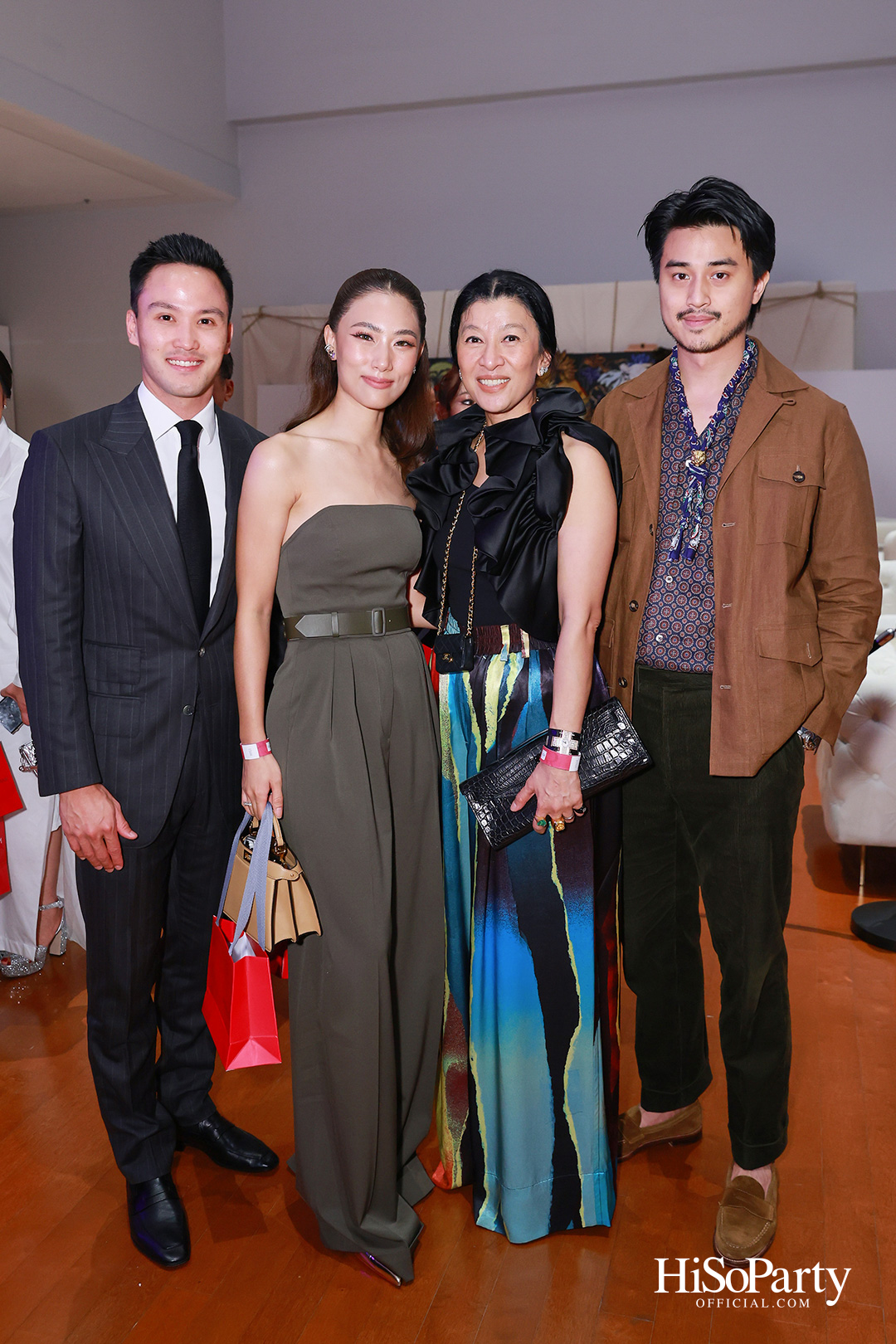 SIRIVANNAVARI นำเสนอแฟชั่นโชว์ Autumn/Winter 2024-2025 ในธีม ‘Women in Art’ ณ หอศิลป์แห่งชาติ กระทรวงวัฒนธรรม