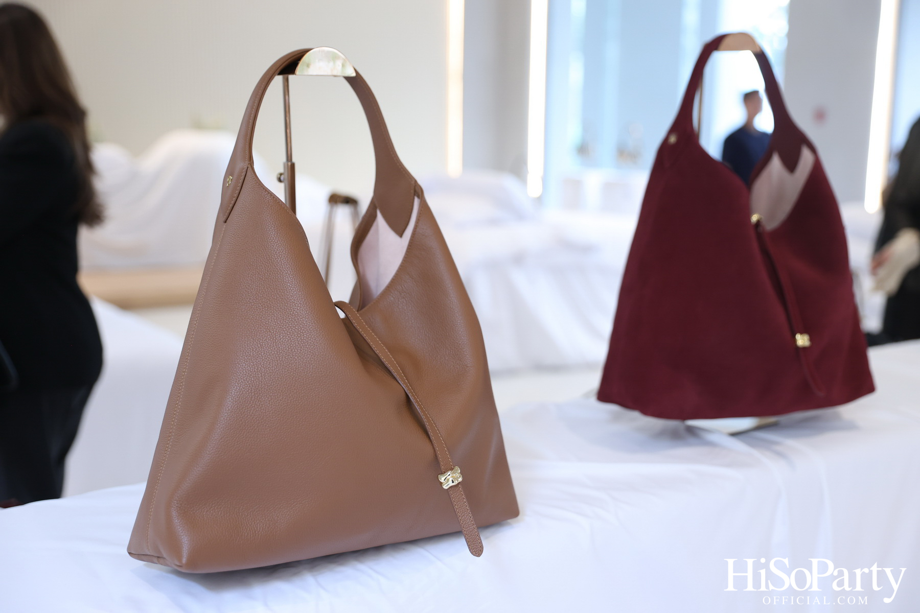 CHATO STUDIO THE DANCING PILLOW FASHION SHOW