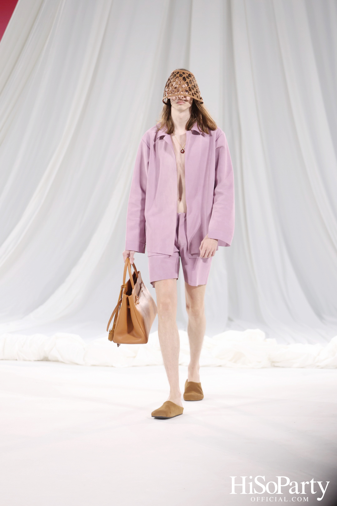 CHATO STUDIO THE DANCING PILLOW FASHION SHOW