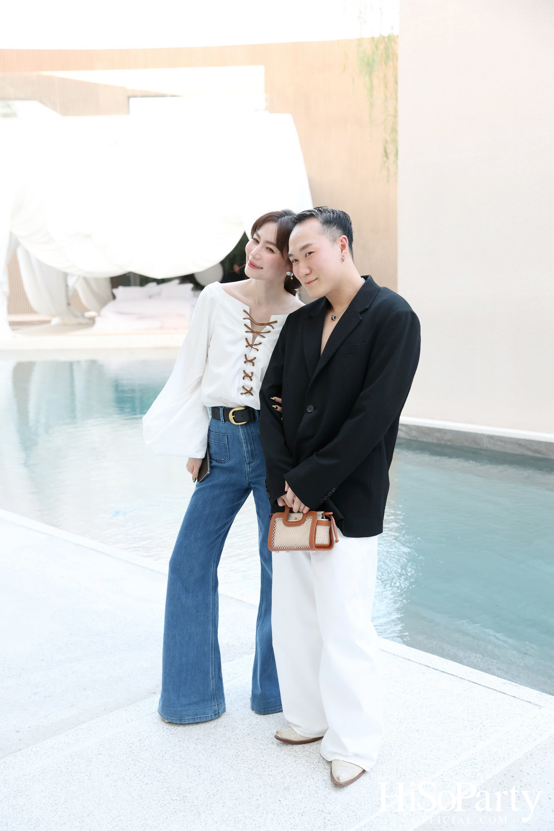 CHATO STUDIO THE DANCING PILLOW FASHION SHOW