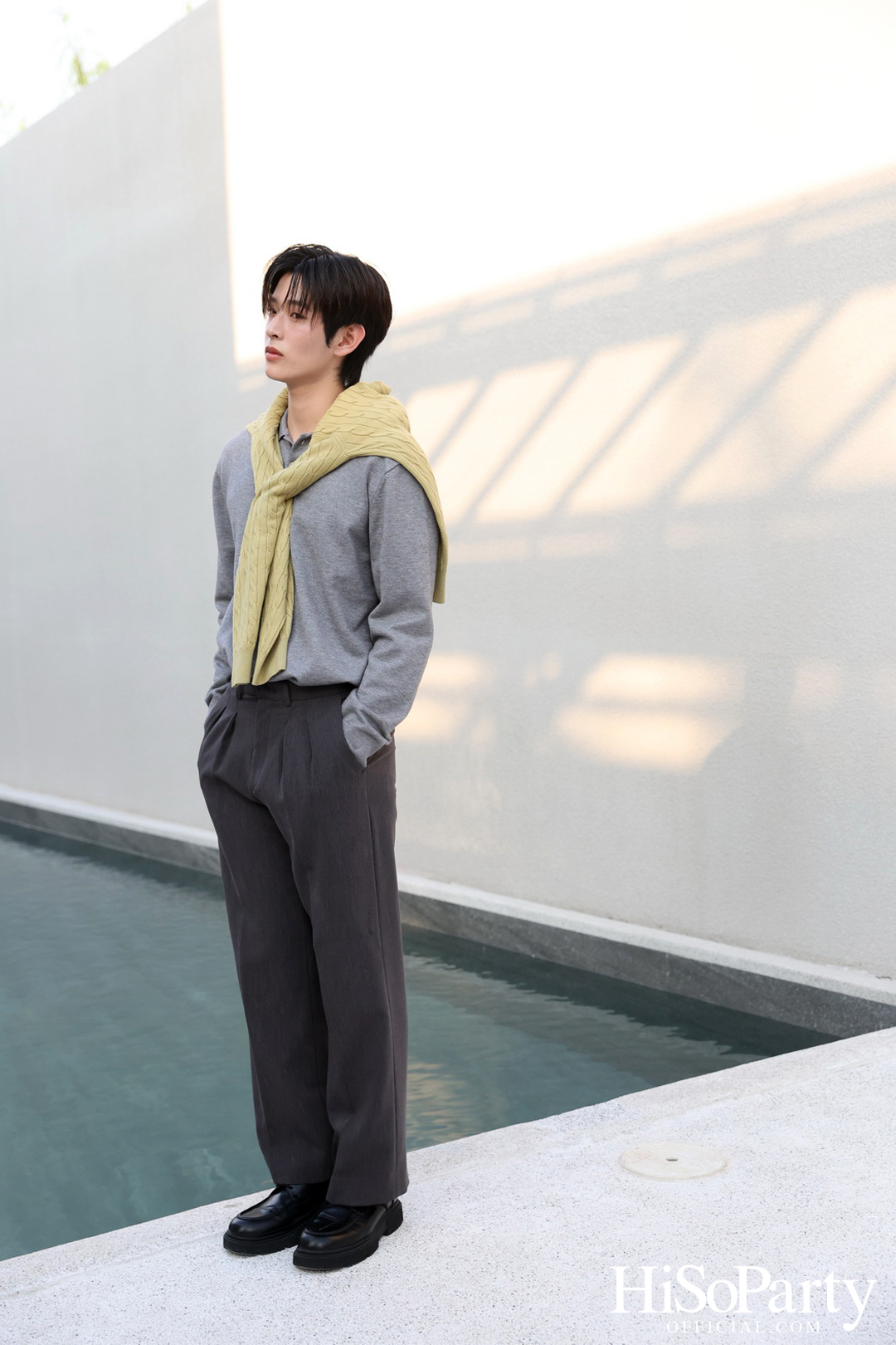 CHATO STUDIO THE DANCING PILLOW FASHION SHOW