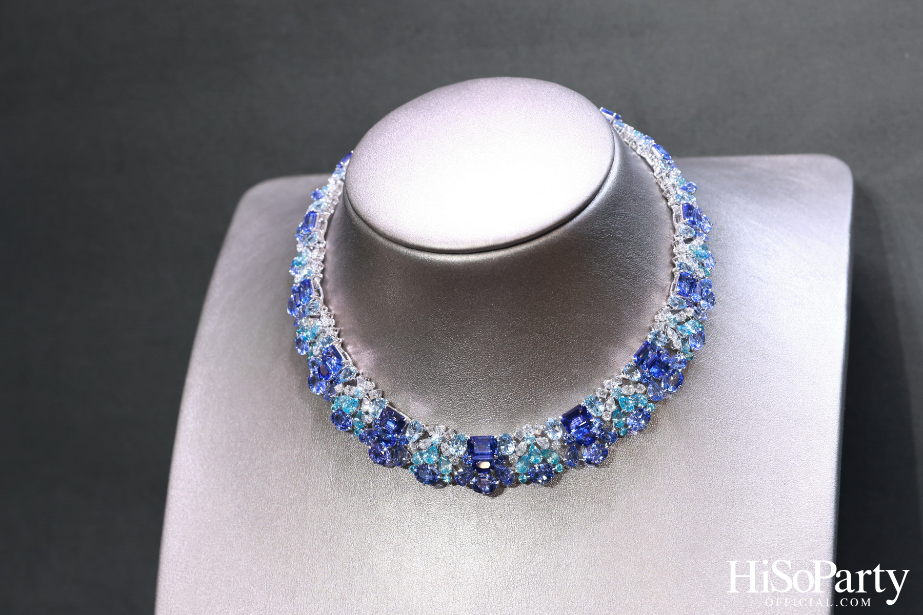 GEMS PAVILION จัดงานเปิดคอลเลกชั่นใหม่ ‘Brighten the Canvas’ เล่าเรื่องราวผ่านเครื่องประดับแรงบันดาลใจแห่งเส้นสายธรรมชาติ