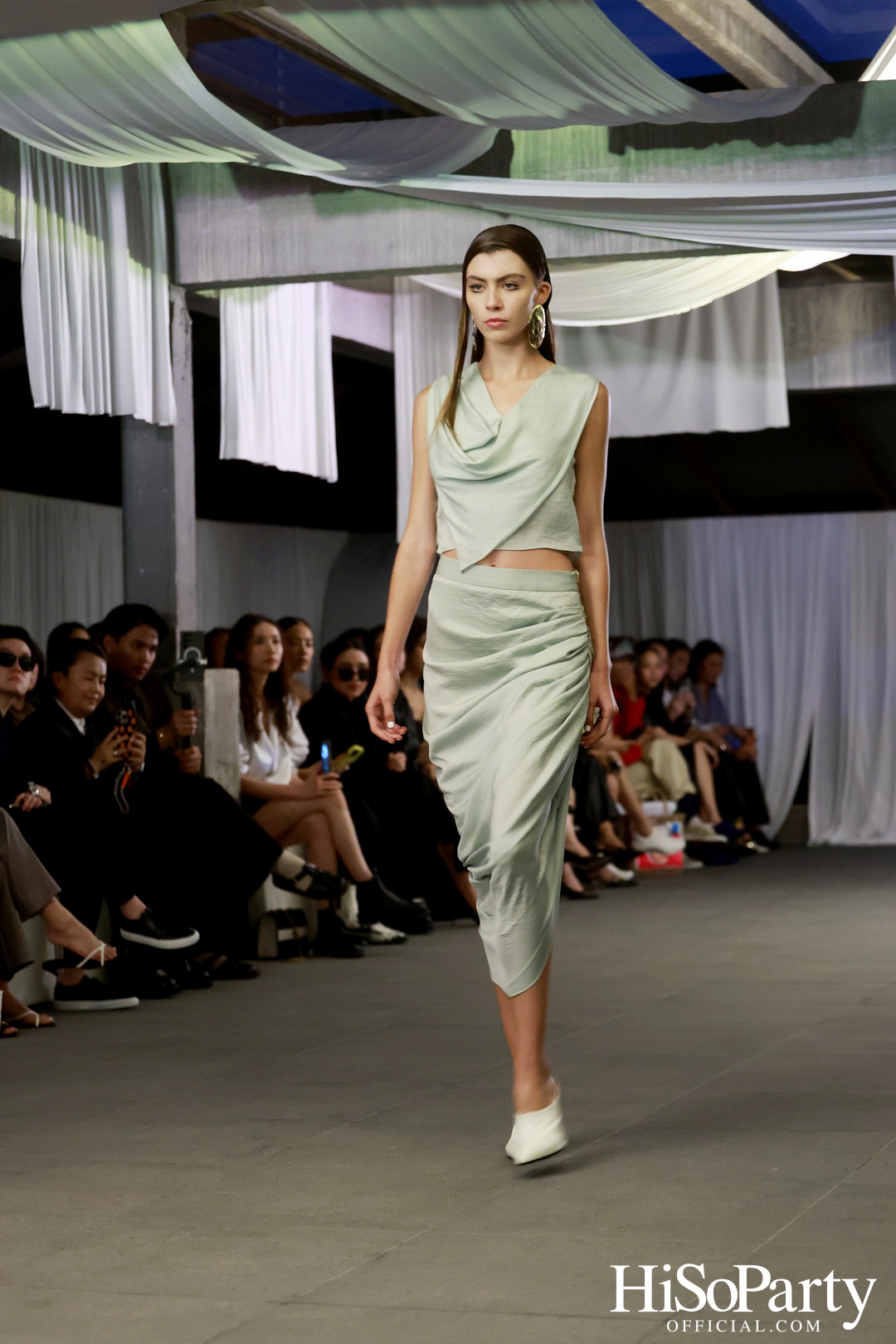 ARCHIVE026 FALL/WINTER 2024 COLLECTION SHOW: A MULTISENSORY REVERIE