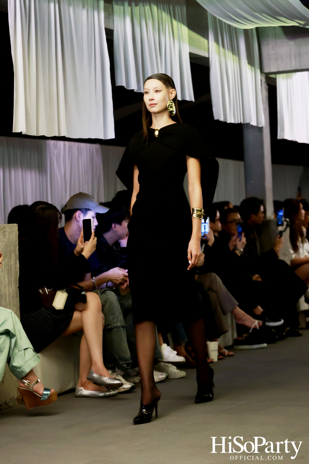 ARCHIVE026 FALL/WINTER 2024 COLLECTION SHOW: A MULTISENSORY REVERIE