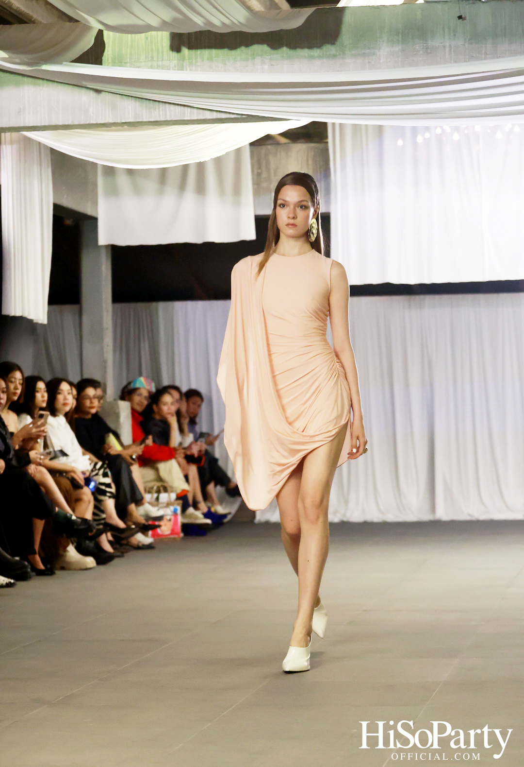 ARCHIVE026 FALL/WINTER 2024 COLLECTION SHOW: A MULTISENSORY REVERIE