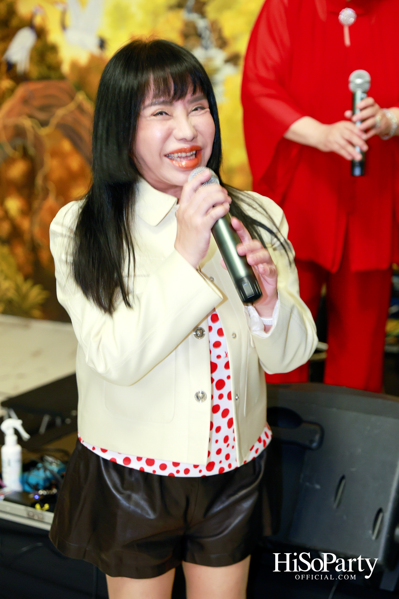 อุษณีย์ มหากิจศิริ ลีโอณีโอ เปิดบ้านจัดงานปาร์ตี้คริสต์มาส-ปีใหม่สุดอบอุ่น