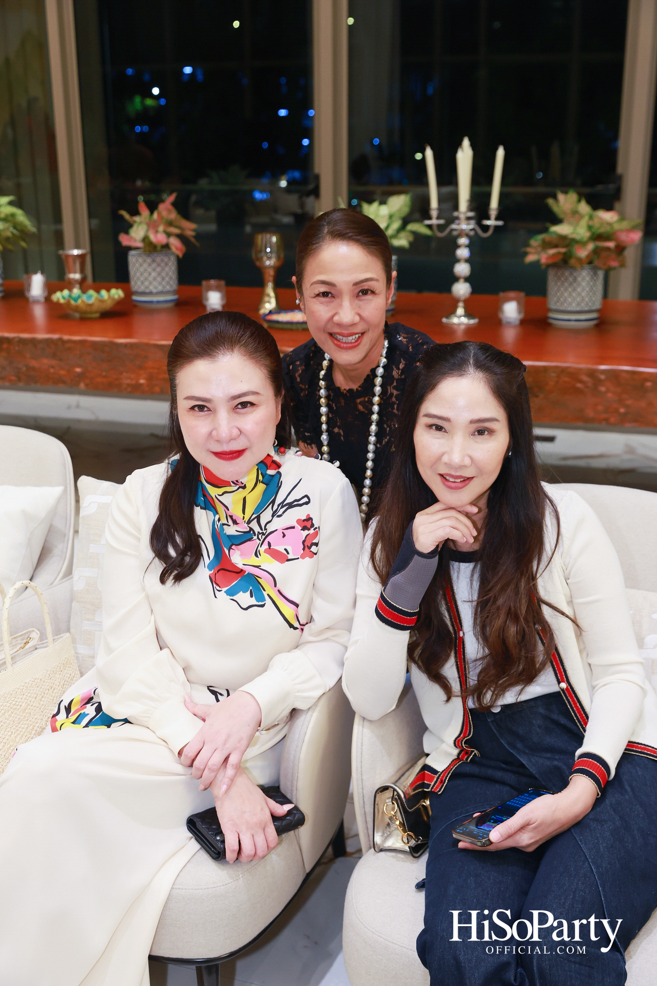 อุษณีย์ มหากิจศิริ ลีโอณีโอ เปิดบ้านจัดงานปาร์ตี้คริสต์มาส-ปีใหม่สุดอบอุ่น