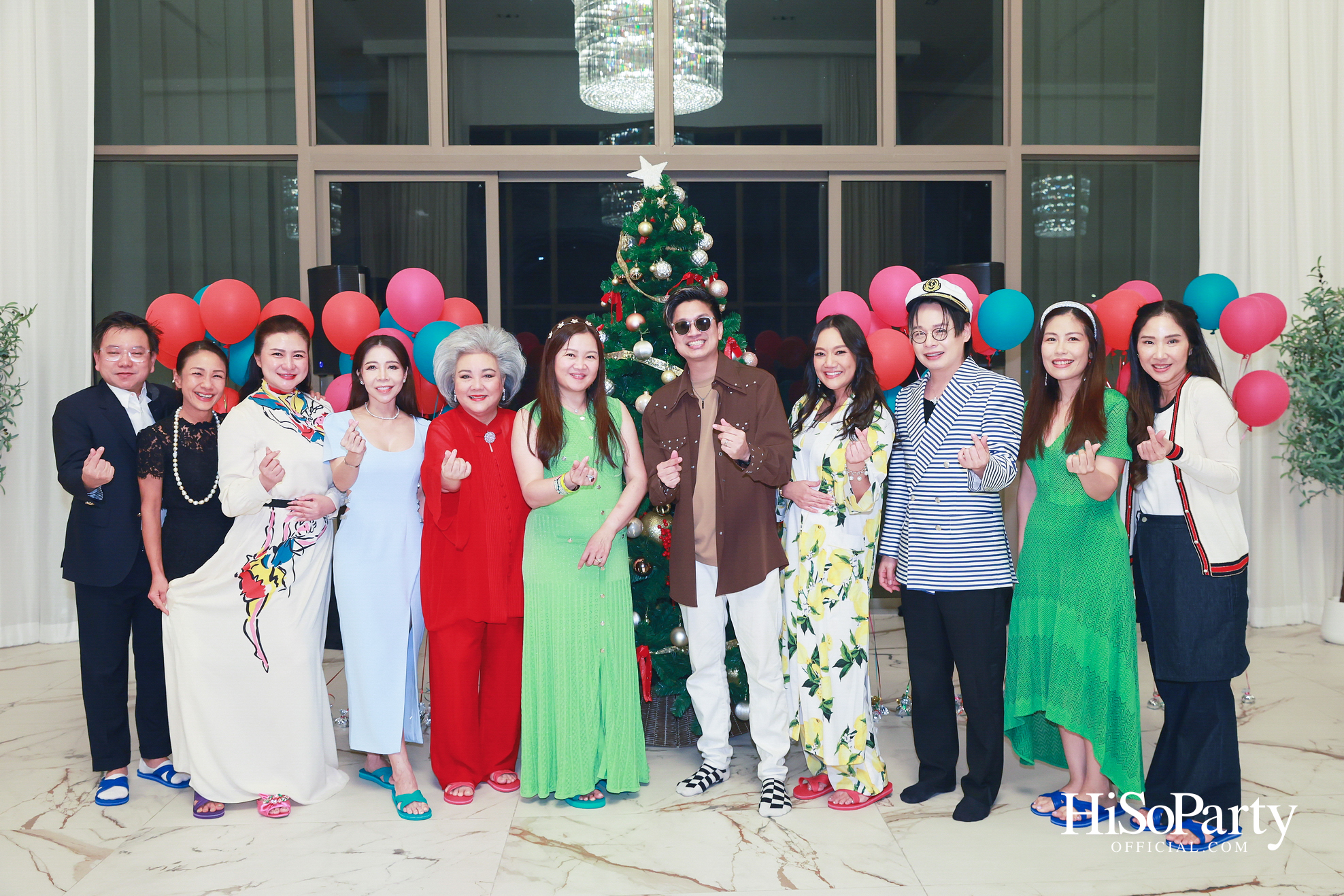 อุษณีย์ มหากิจศิริ ลีโอณีโอ เปิดบ้านจัดงานปาร์ตี้คริสต์มาส-ปีใหม่สุดอบอุ่น