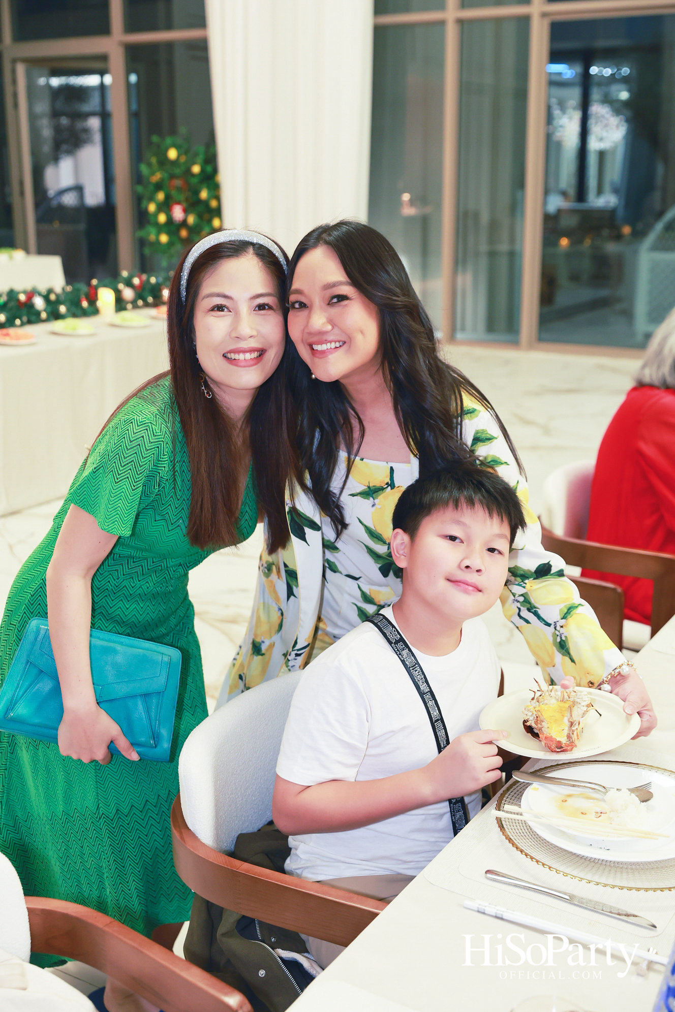 อุษณีย์ มหากิจศิริ ลีโอณีโอ เปิดบ้านจัดงานปาร์ตี้คริสต์มาส-ปีใหม่สุดอบอุ่น