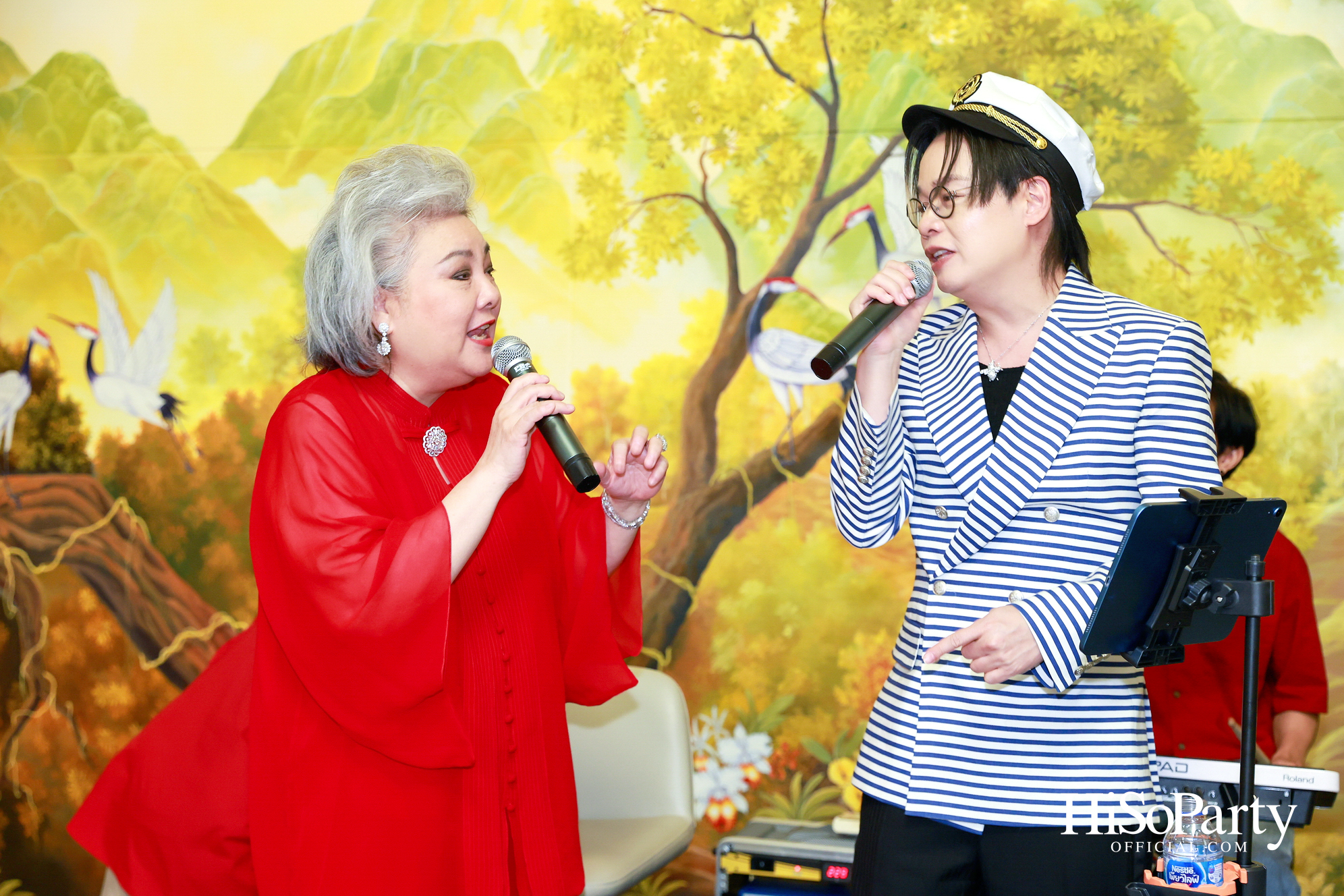 อุษณีย์ มหากิจศิริ ลีโอณีโอ เปิดบ้านจัดงานปาร์ตี้คริสต์มาส-ปีใหม่สุดอบอุ่น