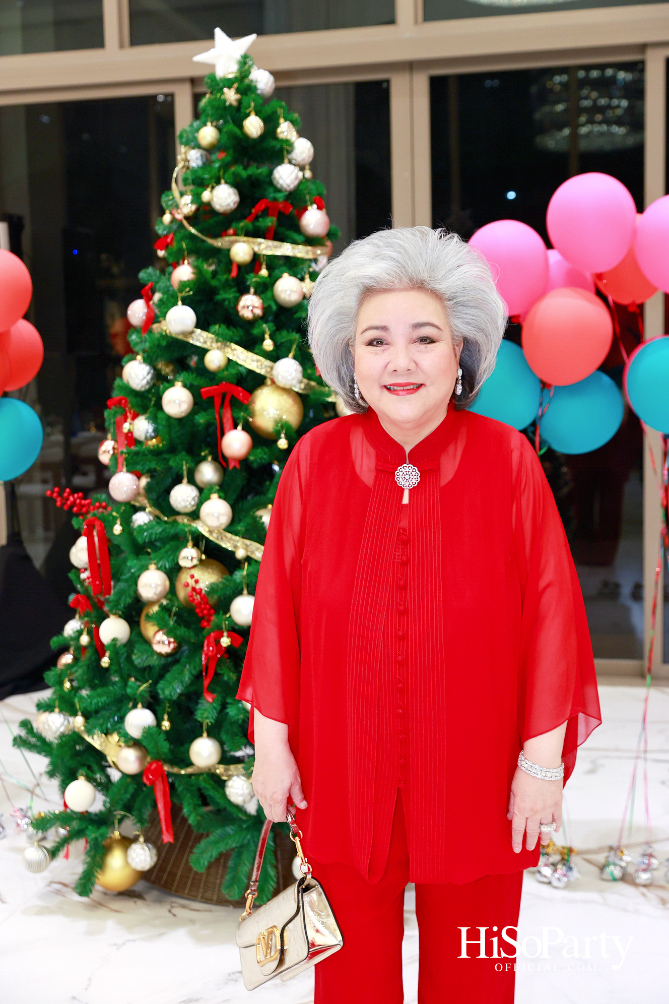 อุษณีย์ มหากิจศิริ ลีโอณีโอ เปิดบ้านจัดงานปาร์ตี้คริสต์มาส-ปีใหม่สุดอบอุ่น