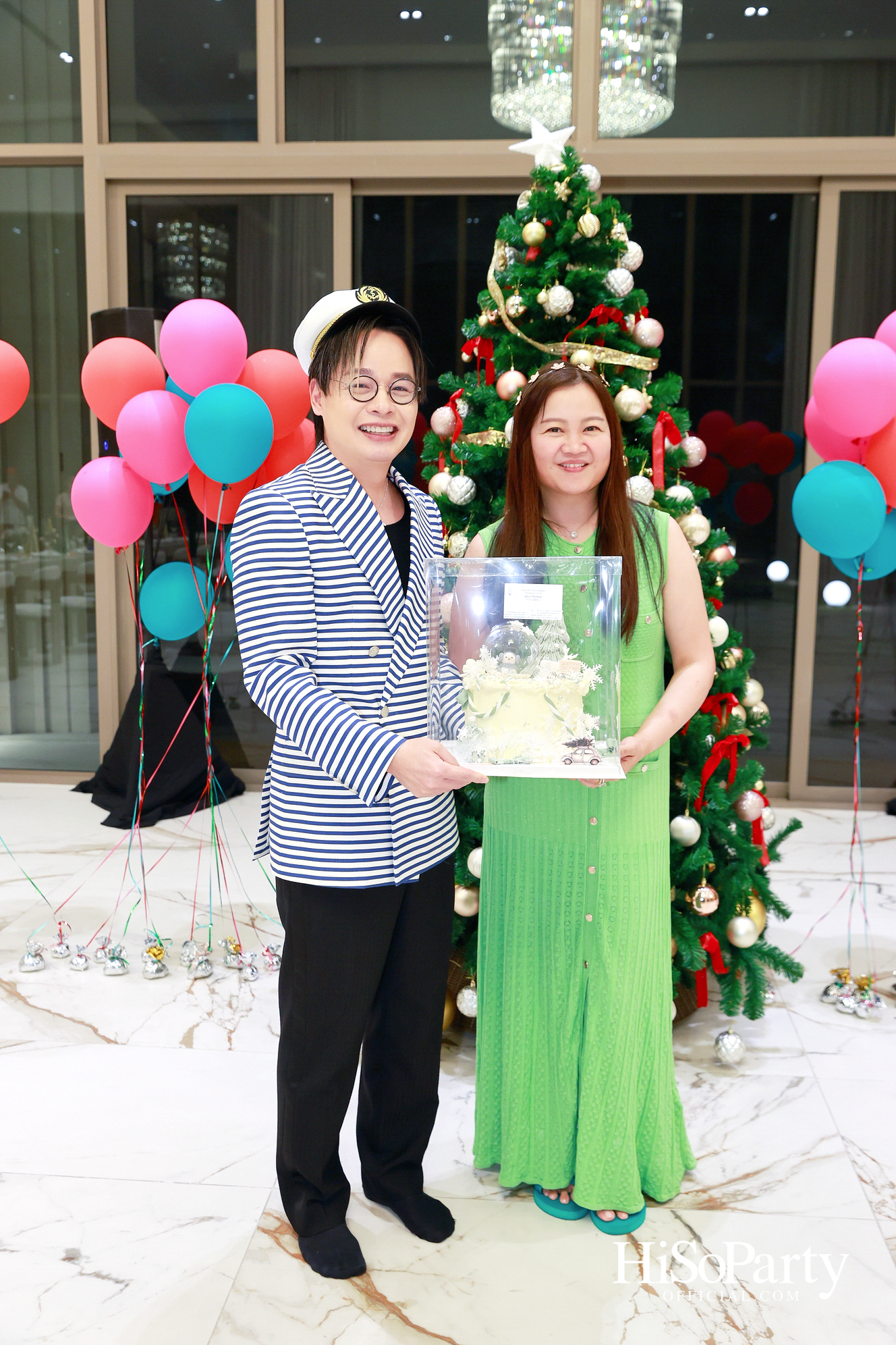 อุษณีย์ มหากิจศิริ ลีโอณีโอ เปิดบ้านจัดงานปาร์ตี้คริสต์มาส-ปีใหม่สุดอบอุ่น