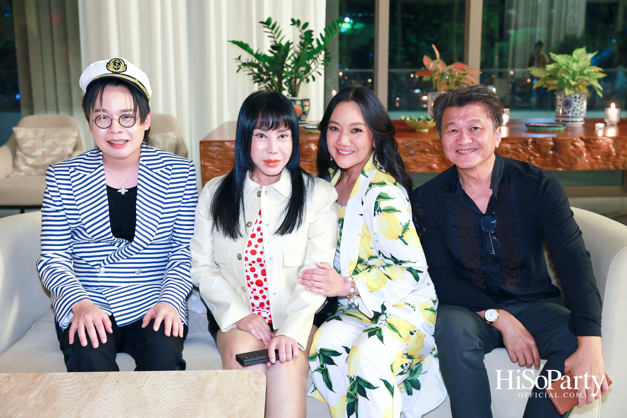 อุษณีย์ มหากิจศิริ ลีโอณีโอ เปิดบ้านจัดงานปาร์ตี้คริสต์มาส-ปีใหม่สุดอบอุ่น