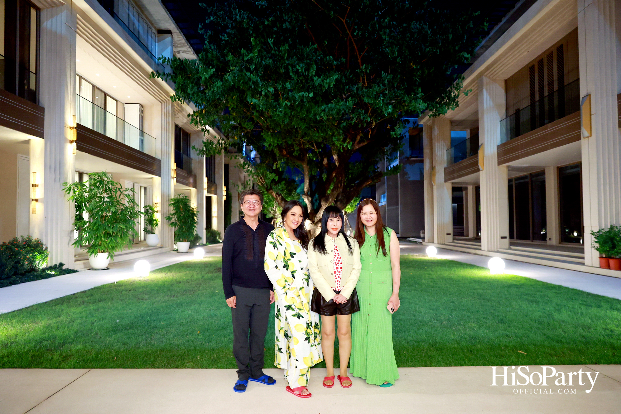 อุษณีย์ มหากิจศิริ ลีโอณีโอ เปิดบ้านจัดงานปาร์ตี้คริสต์มาส-ปีใหม่สุดอบอุ่น