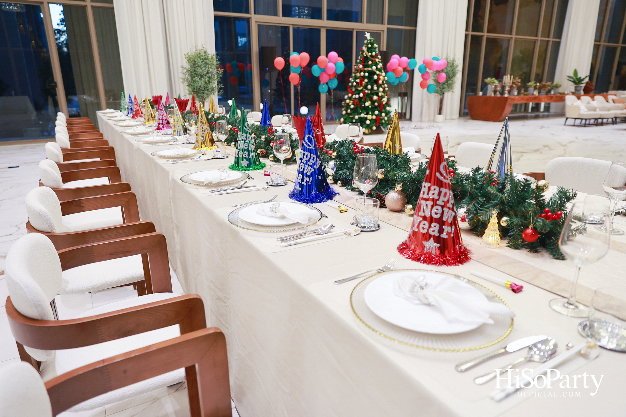 อุษณีย์ มหากิจศิริ ลีโอณีโอ เปิดบ้านจัดงานปาร์ตี้คริสต์มาส-ปีใหม่สุดอบอุ่น