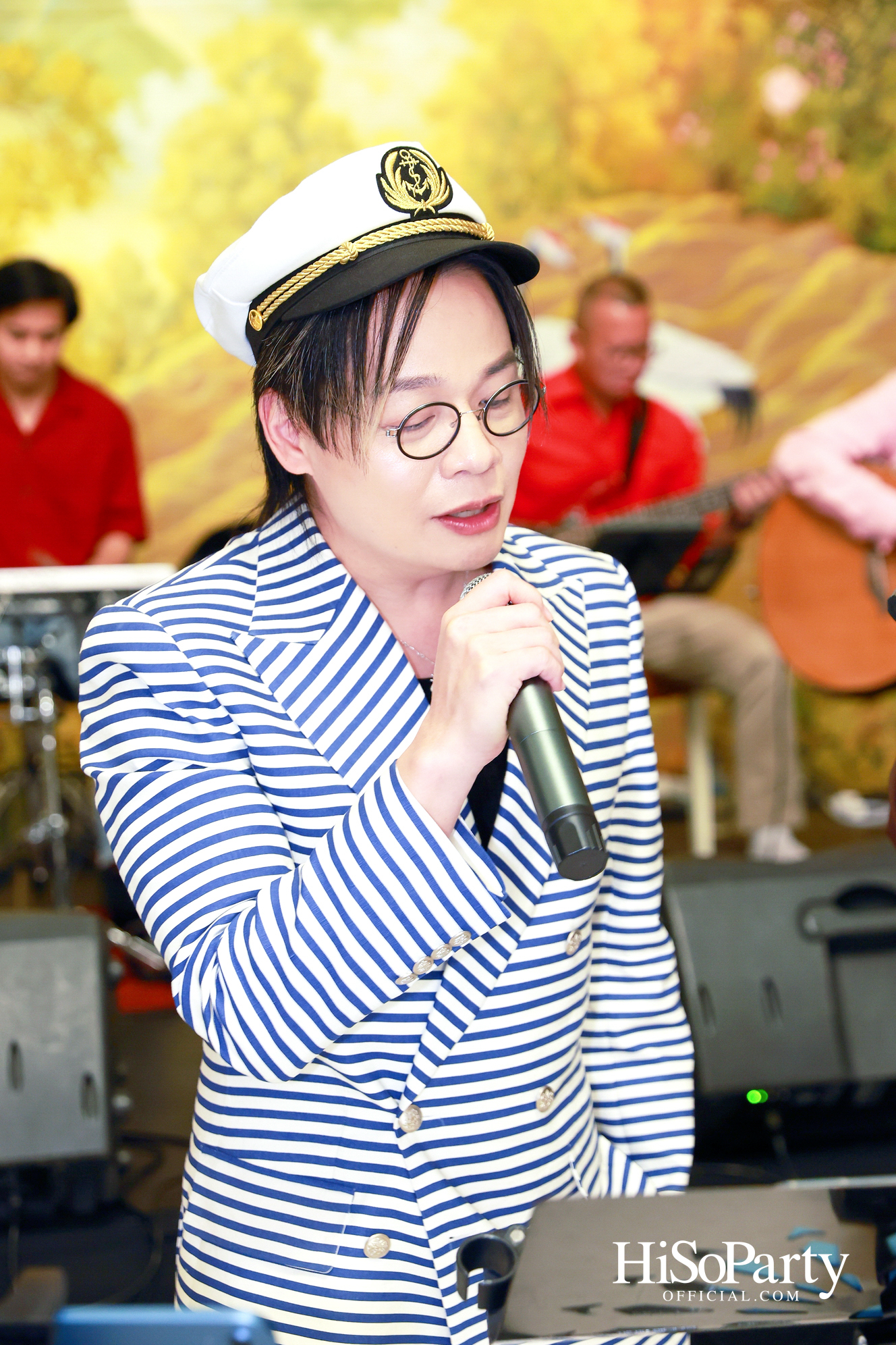 อุษณีย์ มหากิจศิริ ลีโอณีโอ เปิดบ้านจัดงานปาร์ตี้คริสต์มาส-ปีใหม่สุดอบอุ่น