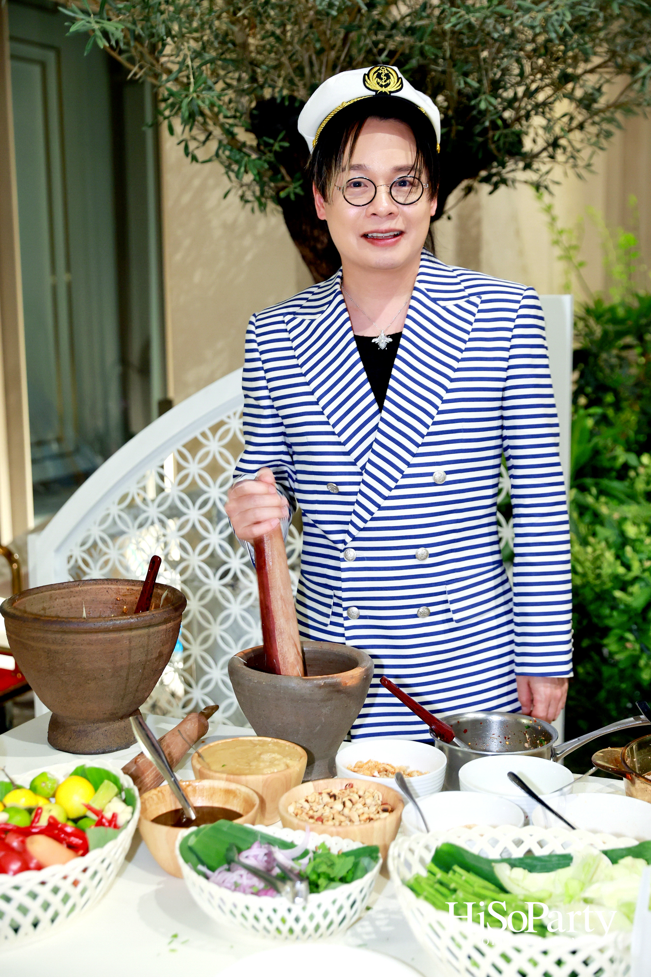 อุษณีย์ มหากิจศิริ ลีโอณีโอ เปิดบ้านจัดงานปาร์ตี้คริสต์มาส-ปีใหม่สุดอบอุ่น