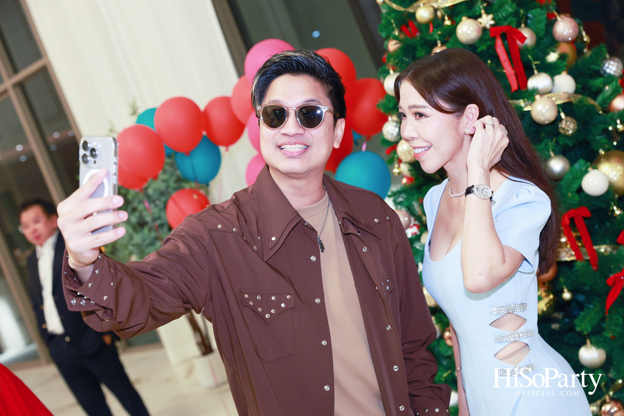 อุษณีย์ มหากิจศิริ ลีโอณีโอ เปิดบ้านจัดงานปาร์ตี้คริสต์มาส-ปีใหม่สุดอบอุ่น