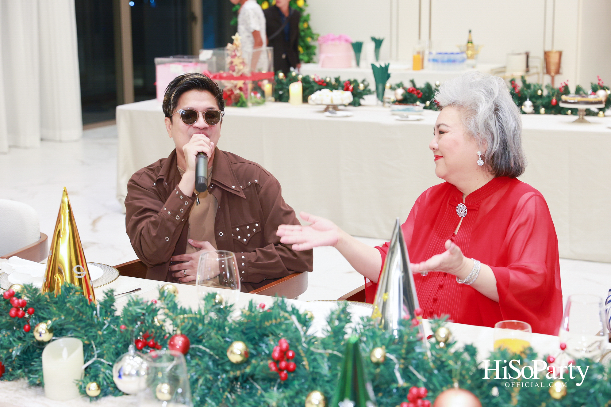 อุษณีย์ มหากิจศิริ ลีโอณีโอ เปิดบ้านจัดงานปาร์ตี้คริสต์มาส-ปีใหม่สุดอบอุ่น