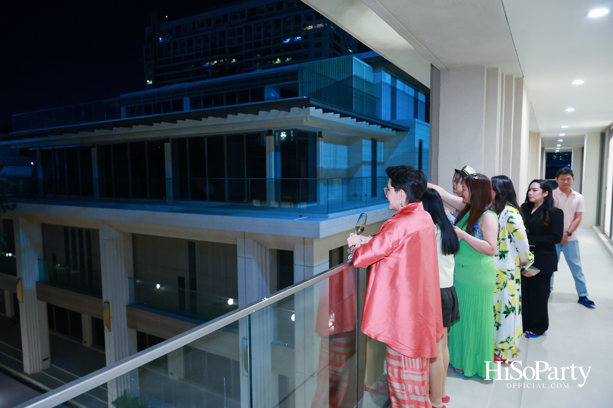 อุษณีย์ มหากิจศิริ ลีโอณีโอ เปิดบ้านจัดงานปาร์ตี้คริสต์มาส-ปีใหม่สุดอบอุ่น