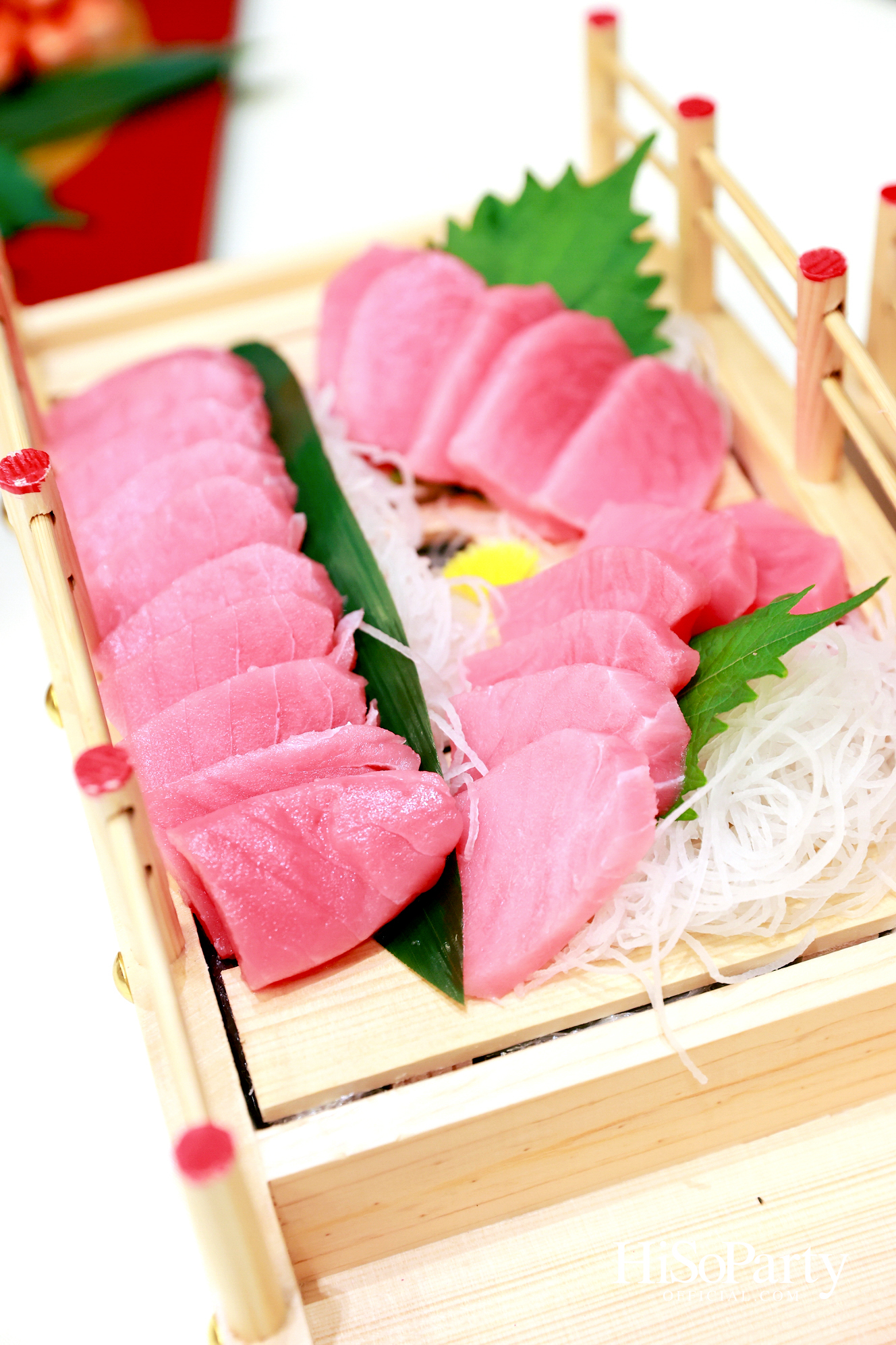 อุษณีย์ มหากิจศิริ ลีโอณีโอ เปิดบ้านจัดงานปาร์ตี้คริสต์มาส-ปีใหม่สุดอบอุ่น