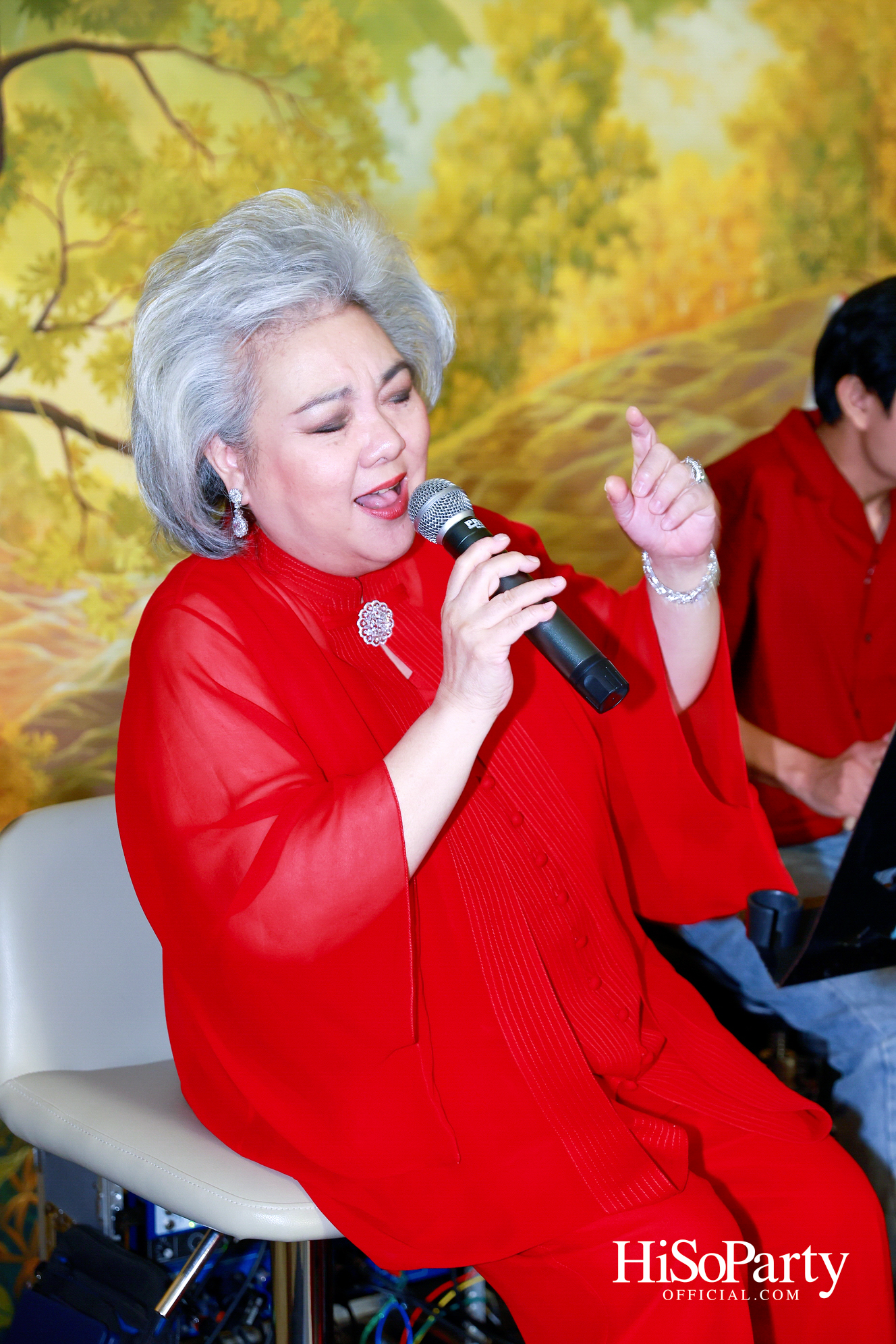 อุษณีย์ มหากิจศิริ ลีโอณีโอ เปิดบ้านจัดงานปาร์ตี้คริสต์มาส-ปีใหม่สุดอบอุ่น