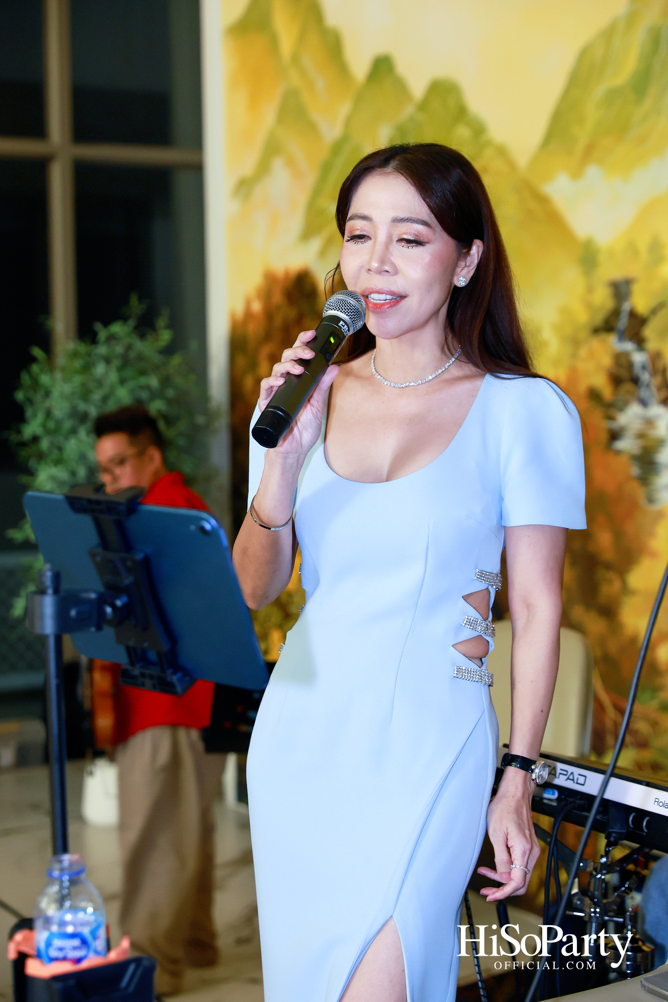 อุษณีย์ มหากิจศิริ ลีโอณีโอ เปิดบ้านจัดงานปาร์ตี้คริสต์มาส-ปีใหม่สุดอบอุ่น