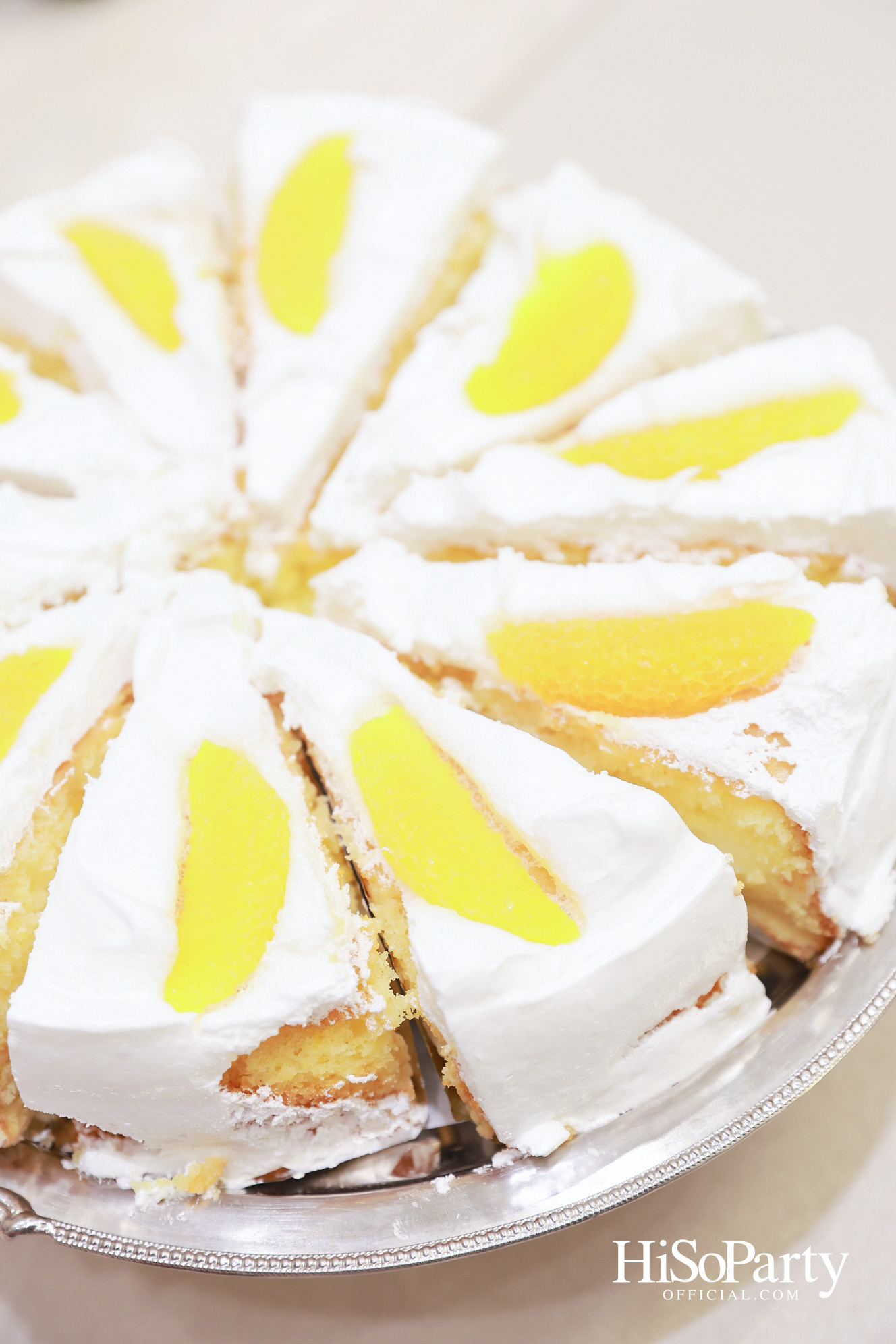 อุษณีย์ มหากิจศิริ ลีโอณีโอ เปิดบ้านจัดงานปาร์ตี้คริสต์มาส-ปีใหม่สุดอบอุ่น