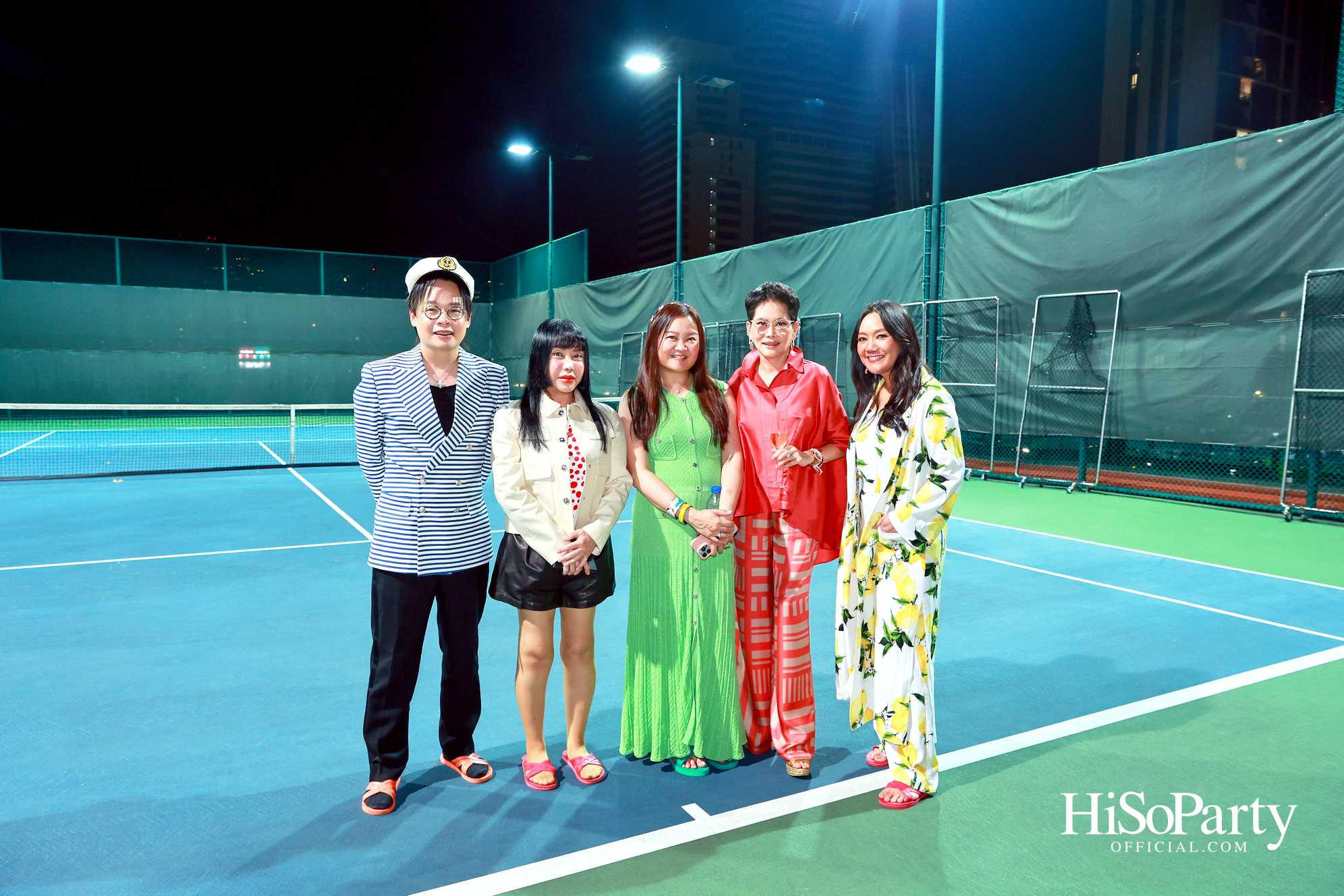 อุษณีย์ มหากิจศิริ ลีโอณีโอ เปิดบ้านจัดงานปาร์ตี้คริสต์มาส-ปีใหม่สุดอบอุ่น