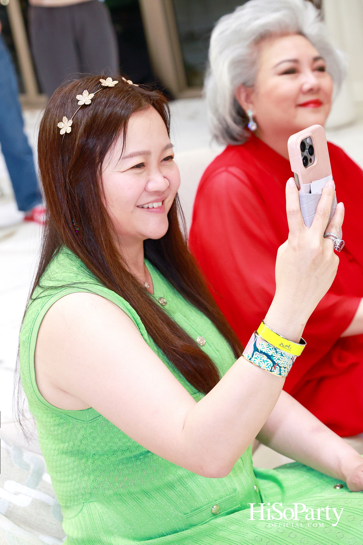 อุษณีย์ มหากิจศิริ ลีโอณีโอ เปิดบ้านจัดงานปาร์ตี้คริสต์มาส-ปีใหม่สุดอบอุ่น