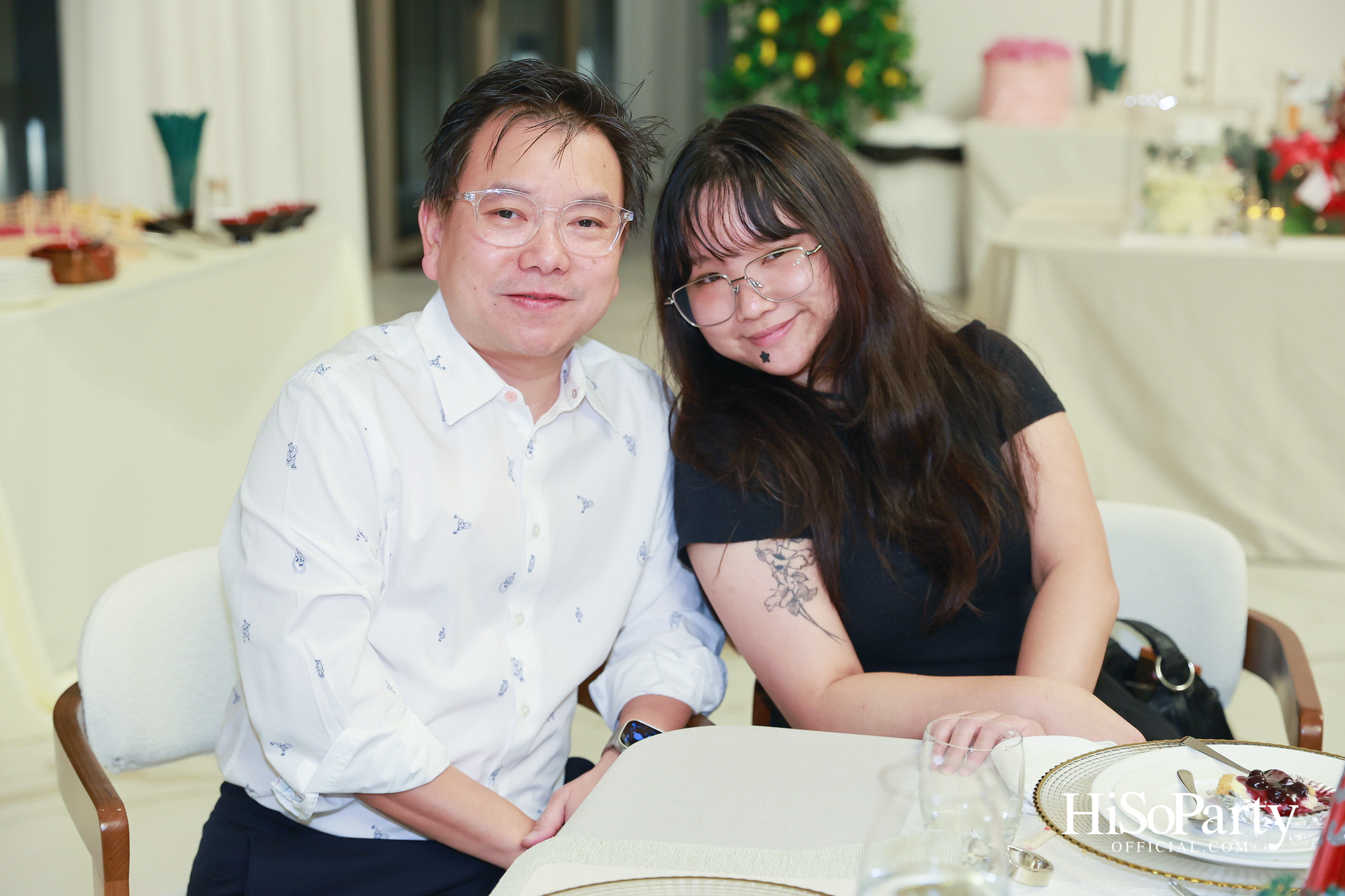 อุษณีย์ มหากิจศิริ ลีโอณีโอ เปิดบ้านจัดงานปาร์ตี้คริสต์มาส-ปีใหม่สุดอบอุ่น