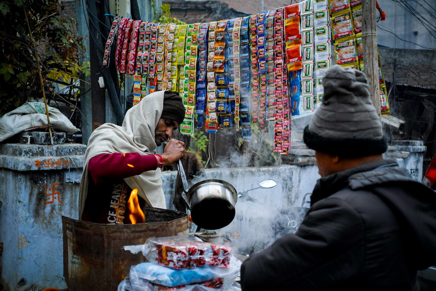 เดินทางผ่านภาพถ่ายจากภารตะสู่แดนสยาม กับนิทรรศการ ‘Connect’ โดย สมัชชา อภัยสุวรรณ ใน Bangkok Design Week 2025