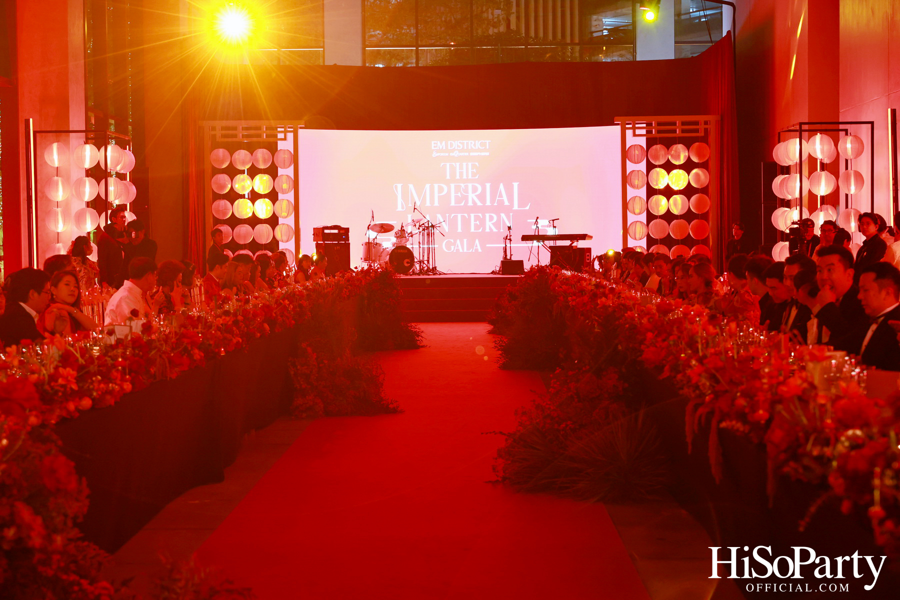 EM DISTRICT ฉลองค่ำคืนตรุษจีนสุดหรูในงาน ‘EM DISTRICT THE IMPERIAL LANTERN GALA DINNER’