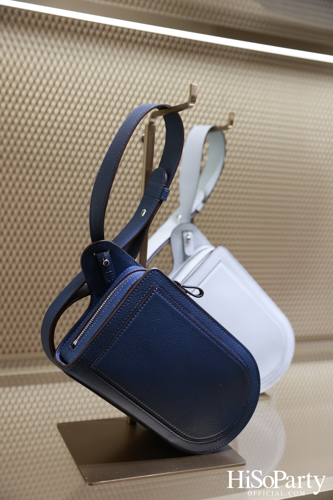 Delvaux เปิดตัวบูติกแห่งแรกในไทย พร้อมเผยโฉมคอลเลกชัน SUR:REAL ที่สะท้อนศิลปะเหนือจินตนาการ