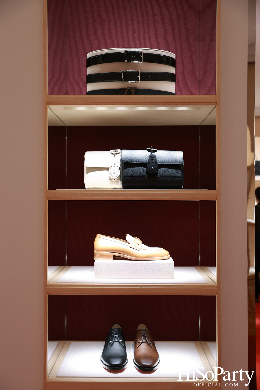 Christian Louboutin เปิดบูติกแห่งใหม่ ณ Central Embassy