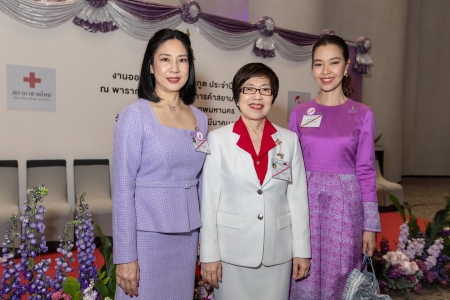 สมเด็จพระกนิษฐาธิราชเจ้า กรมสมเด็จพระเทพรัตนราชสุดาฯ สยามบรมราชกุมารี เสด็จพระราชดำเนินไปทรงเปิดงาน ‘งานออกร้านคณะภริยาทูต ครั้งที่ 58’
