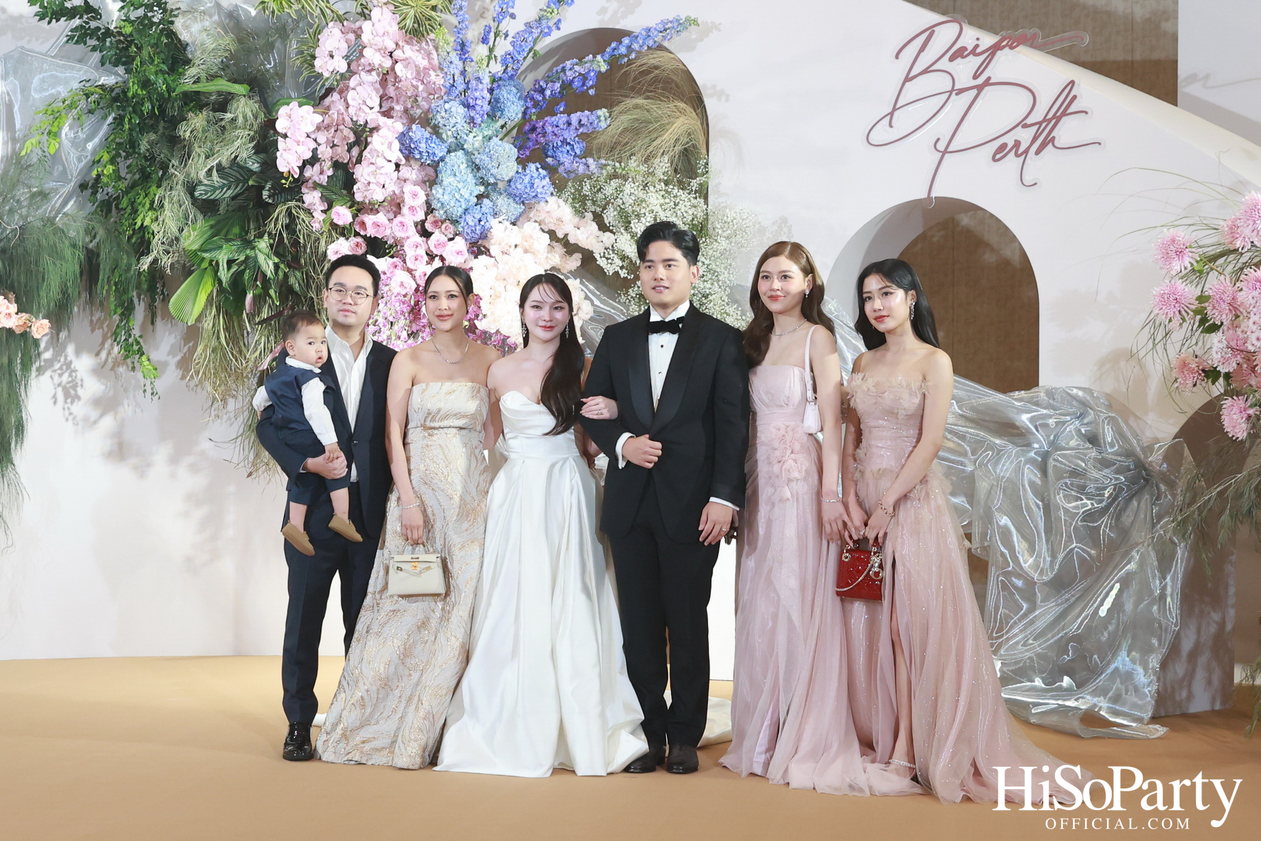 งานฉลองมงคลสมรสระหว่าง ยิ่งรัก พัวถาวรสกุล และ นวิน เหมรัชตานันต์ 