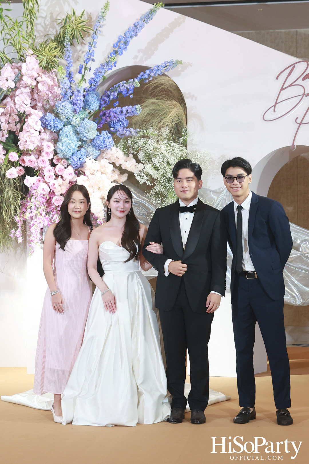 งานฉลองมงคลสมรสระหว่าง ยิ่งรัก พัวถาวรสกุล และ นวิน เหมรัชตานันต์ 