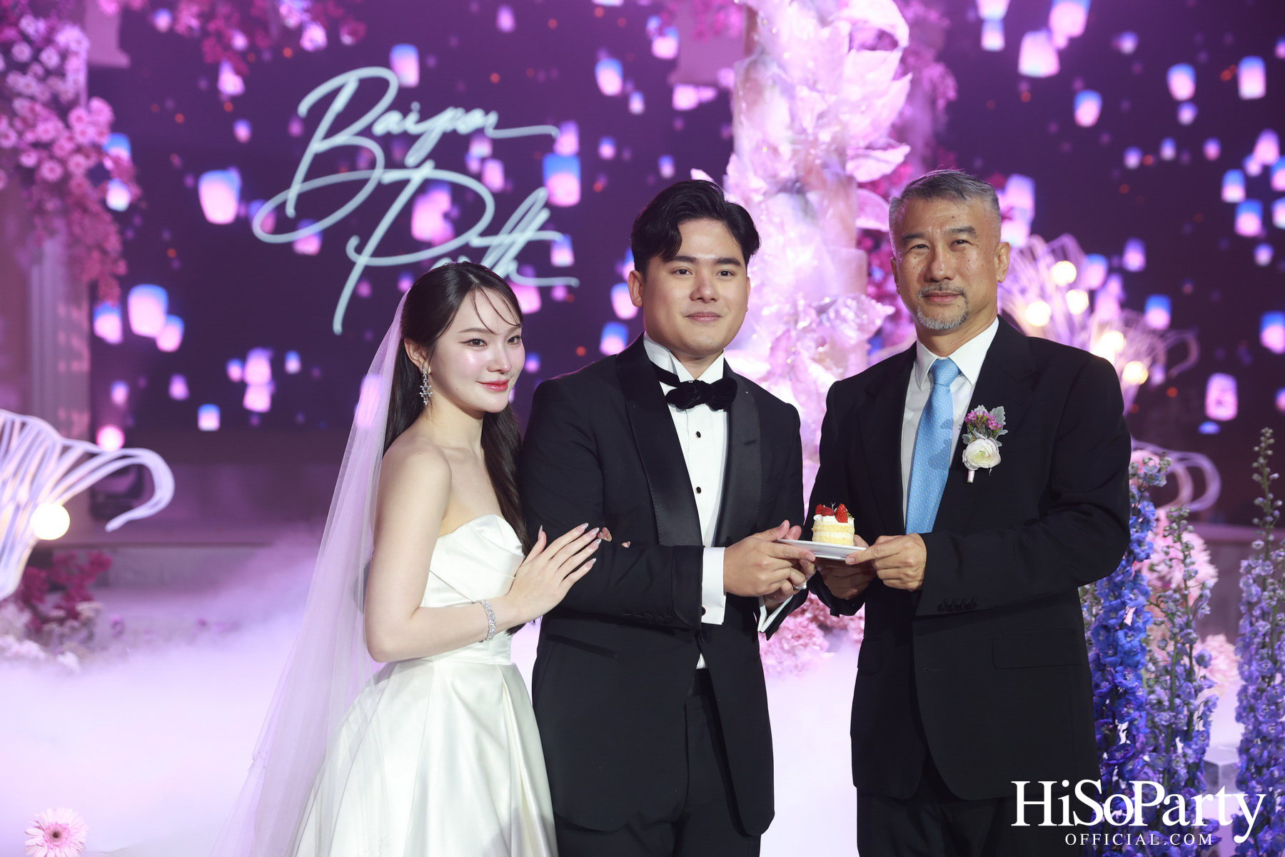 งานฉลองมงคลสมรสระหว่าง ยิ่งรัก พัวถาวรสกุล และ นวิน เหมรัชตานันต์ 