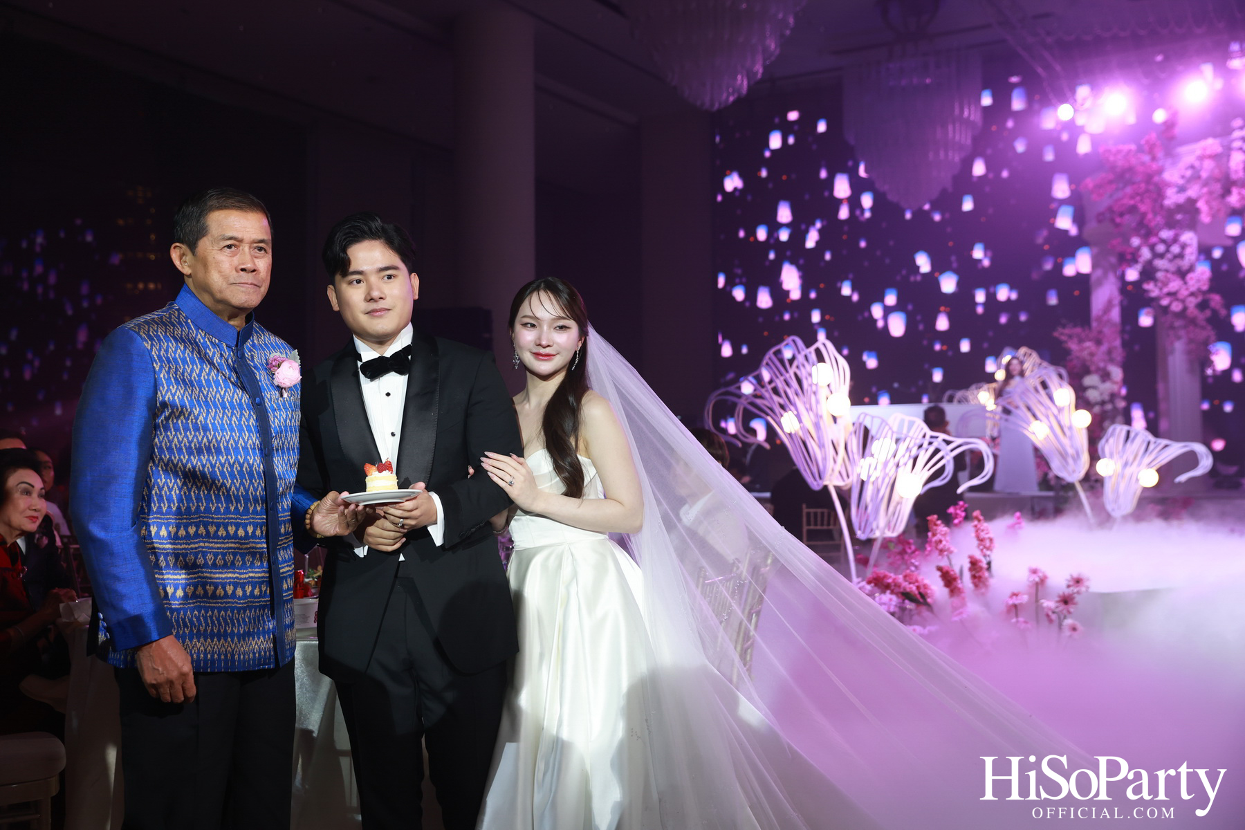 งานฉลองมงคลสมรสระหว่าง ยิ่งรัก พัวถาวรสกุล และ นวิน เหมรัชตานันต์ 