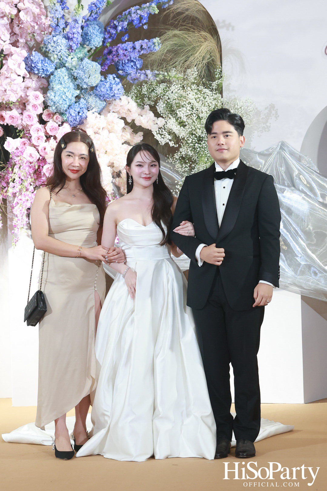 งานฉลองมงคลสมรสระหว่าง ยิ่งรัก พัวถาวรสกุล และ นวิน เหมรัชตานันต์ 