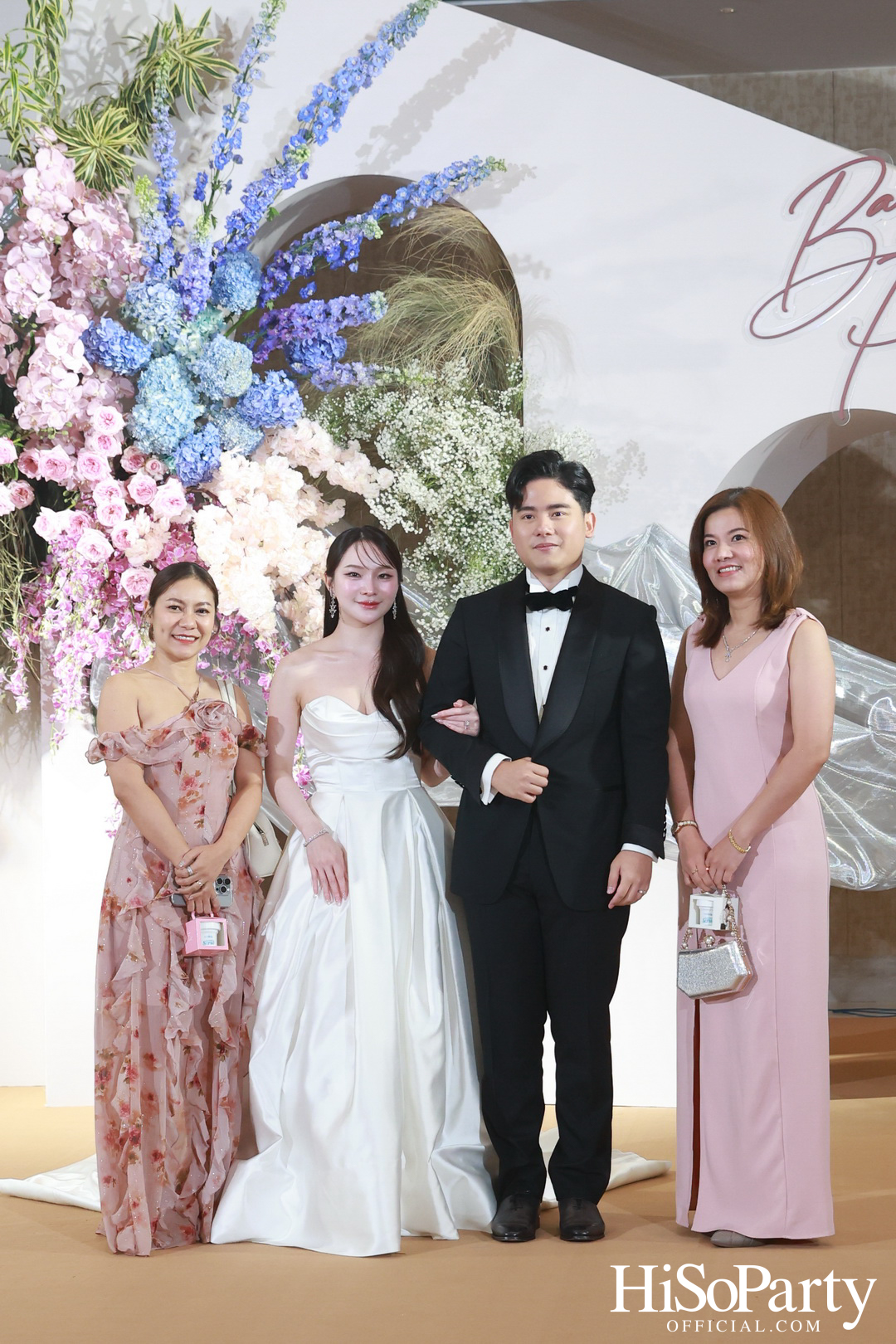 งานฉลองมงคลสมรสระหว่าง ยิ่งรัก พัวถาวรสกุล และ นวิน เหมรัชตานันต์ 