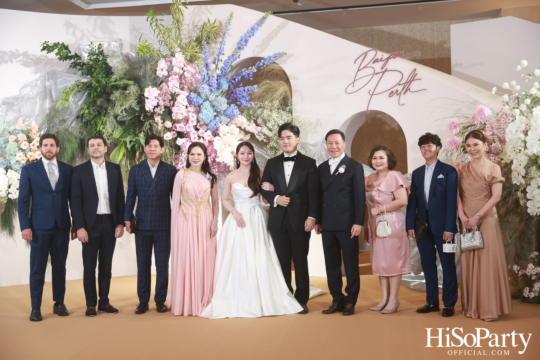 งานฉลองมงคลสมรสระหว่าง ยิ่งรัก พัวถาวรสกุล และ นวิน เหมรัชตานันต์ 