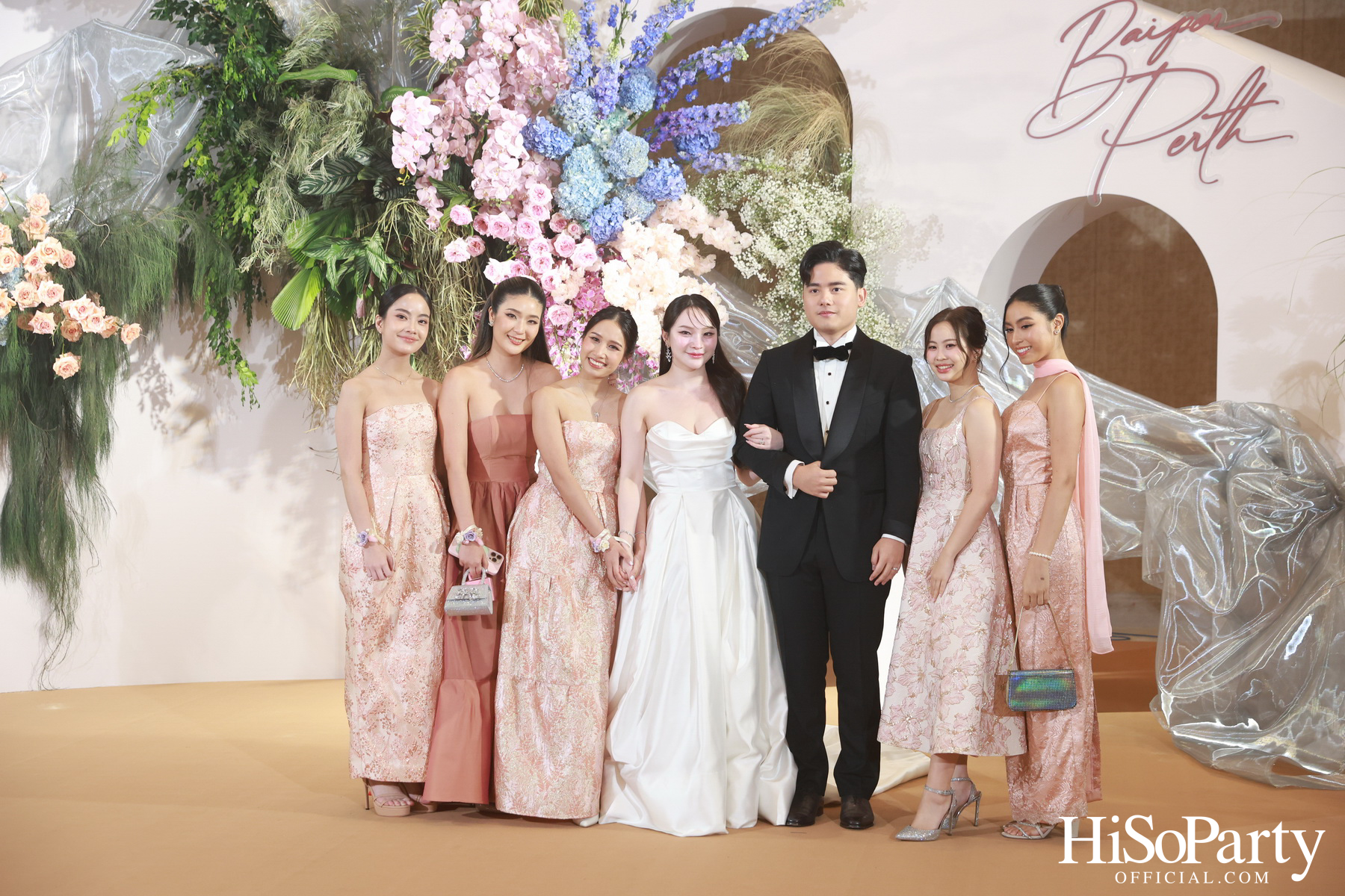 งานฉลองมงคลสมรสระหว่าง ยิ่งรัก พัวถาวรสกุล และ นวิน เหมรัชตานันต์ 