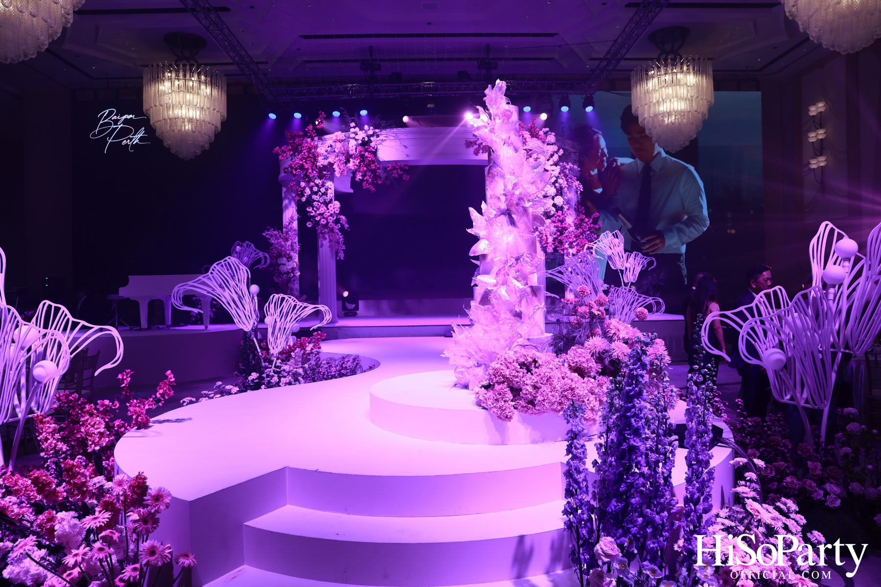 งานฉลองมงคลสมรสระหว่าง ยิ่งรัก พัวถาวรสกุล และ นวิน เหมรัชตานันต์ 