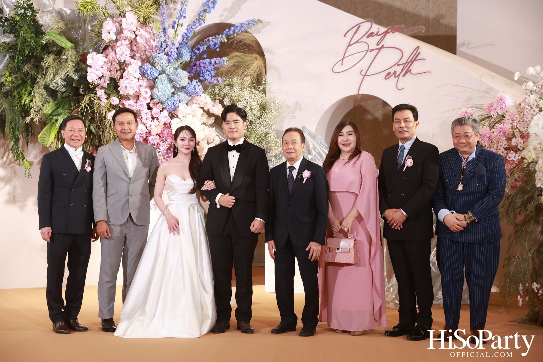 งานฉลองมงคลสมรสระหว่าง ยิ่งรัก พัวถาวรสกุล และ นวิน เหมรัชตานันต์ 