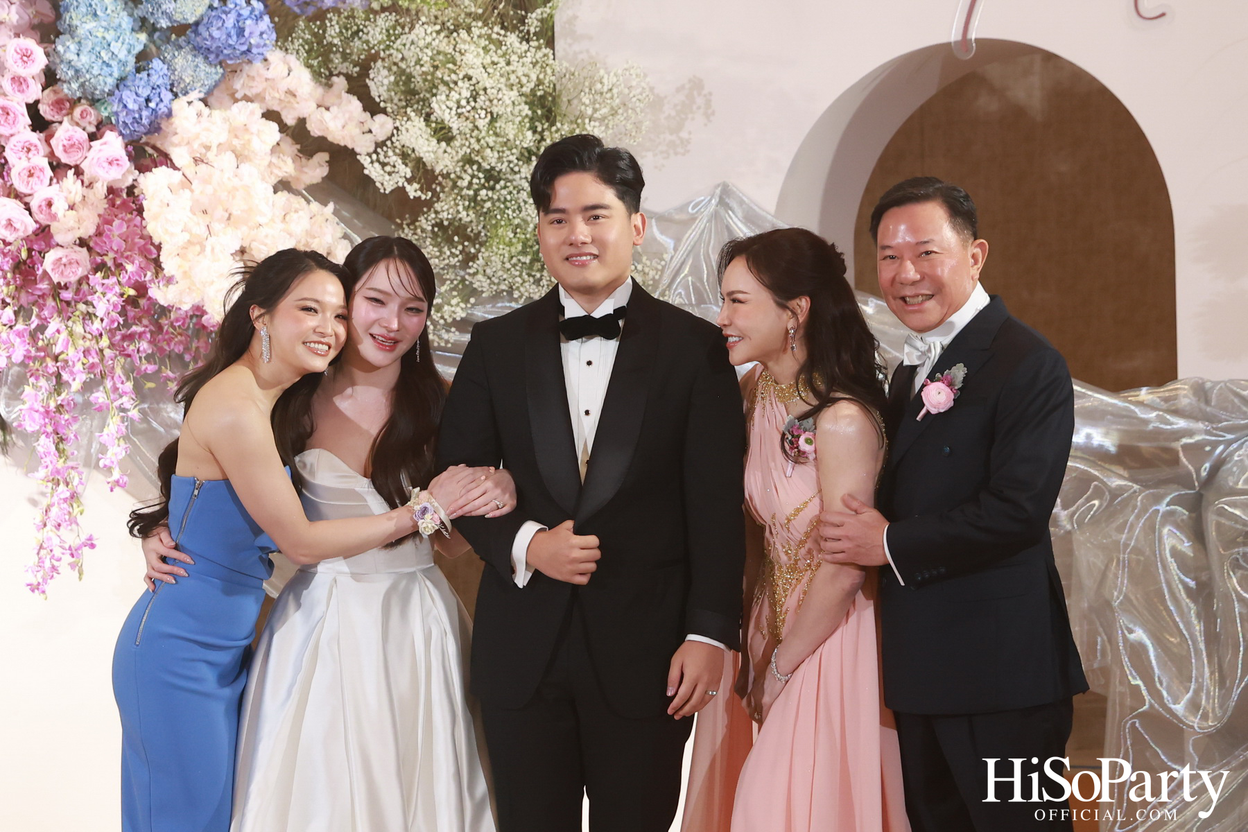 งานฉลองมงคลสมรสระหว่าง ยิ่งรัก พัวถาวรสกุล และ นวิน เหมรัชตานันต์ 