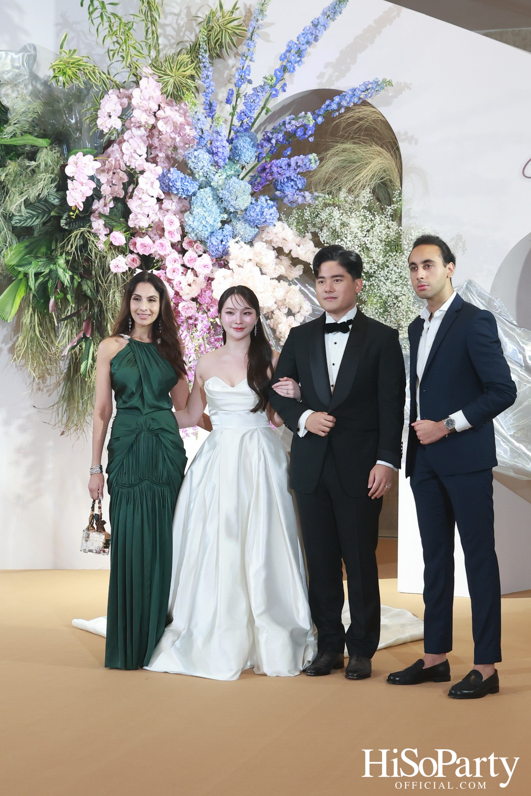 งานฉลองมงคลสมรสระหว่าง ยิ่งรัก พัวถาวรสกุล และ นวิน เหมรัชตานันต์ 