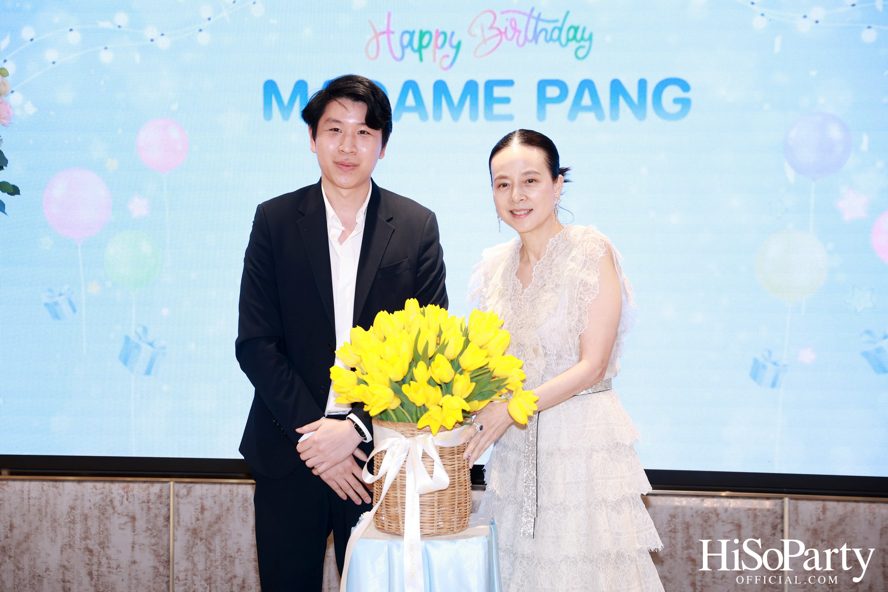 อบอุ่นและเปี่ยมรอยยิ้ม ‘มาดามแป้ง’ รับมุทิตาจิตเนื่องในวันคล้ายวันเกิด ท่ามกลางความรักจากคนรอบข้าง