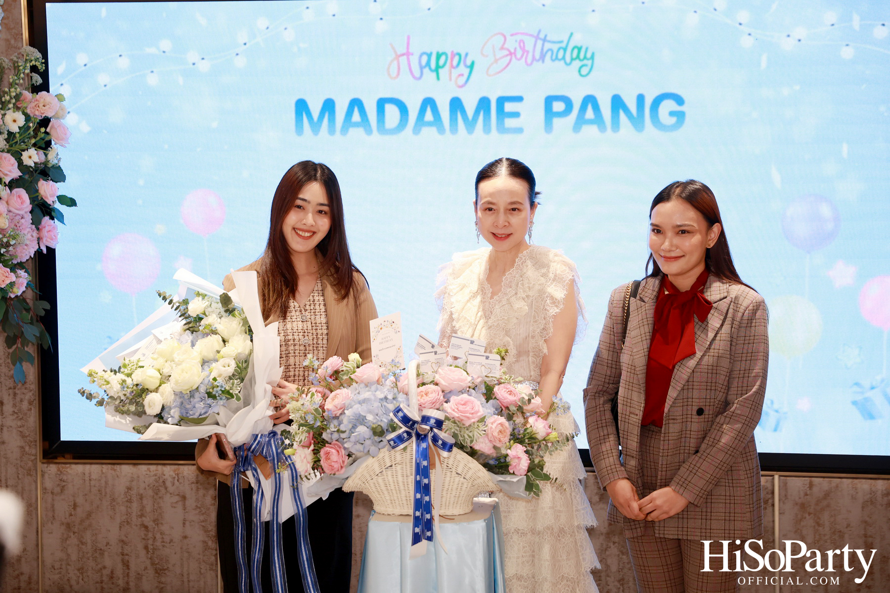 อบอุ่นและเปี่ยมรอยยิ้ม ‘มาดามแป้ง’ รับมุทิตาจิตเนื่องในวันคล้ายวันเกิด ท่ามกลางความรักจากคนรอบข้าง